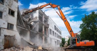 Промышленный демонтаж зданий Элиста, цена от 2972 руб.
