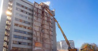 Демонтаж многоэтажного дома Элиста, цена от 3701 руб.